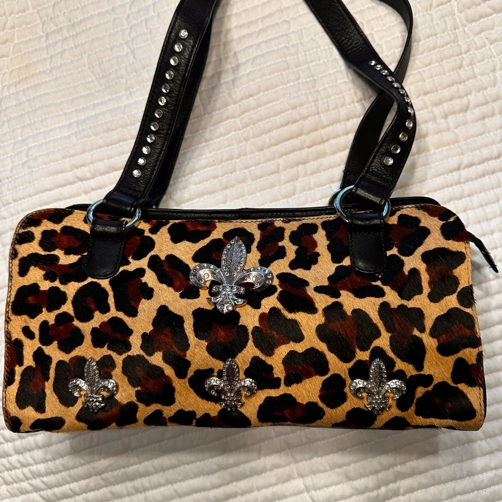 Leopard Print Handbag with Black Accents